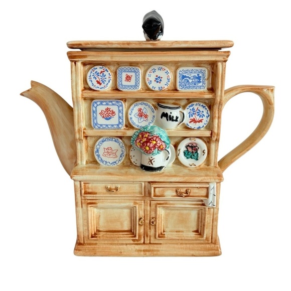 Other - Vintage Welsh Dresser Style Large Teapot
